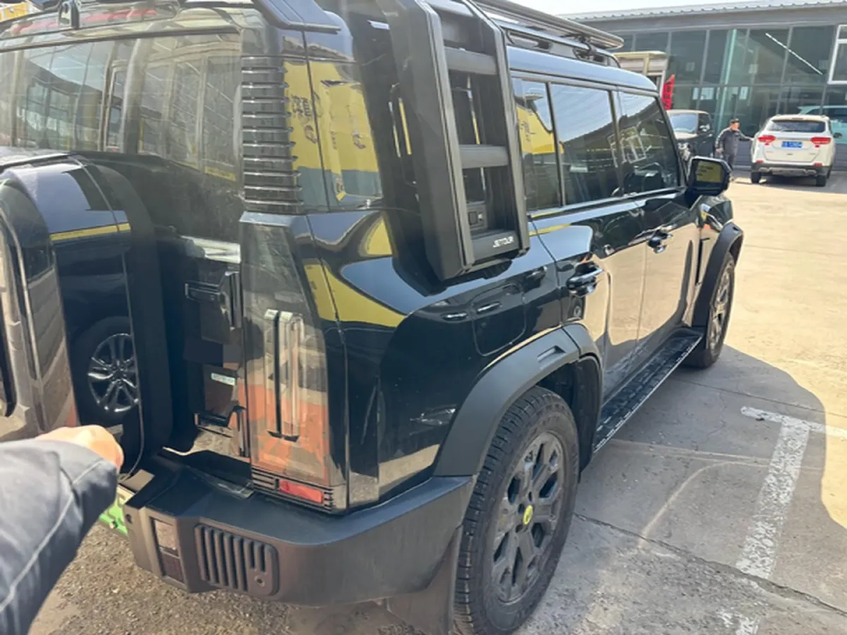 2024 Jetour ShanHai TravellerC-DM 1.5T 156HP L4 3DHT PHEV 43.24KWH,autocango,china used car exporter,china ev exporter,chinese used car exporter,chinese used ev exporter