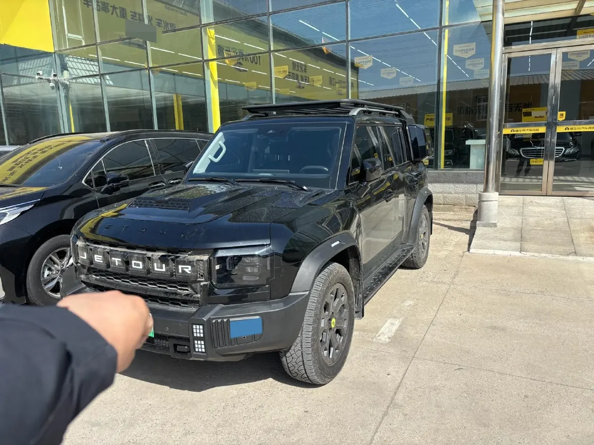 2024 Jetour ShanHai TravellerC-DM 1.5T 156HP L4 3DHT PHEV 43.24KWH,autocango,china used car exporter,china ev exporter,chinese used car exporter,chinese used ev exporter