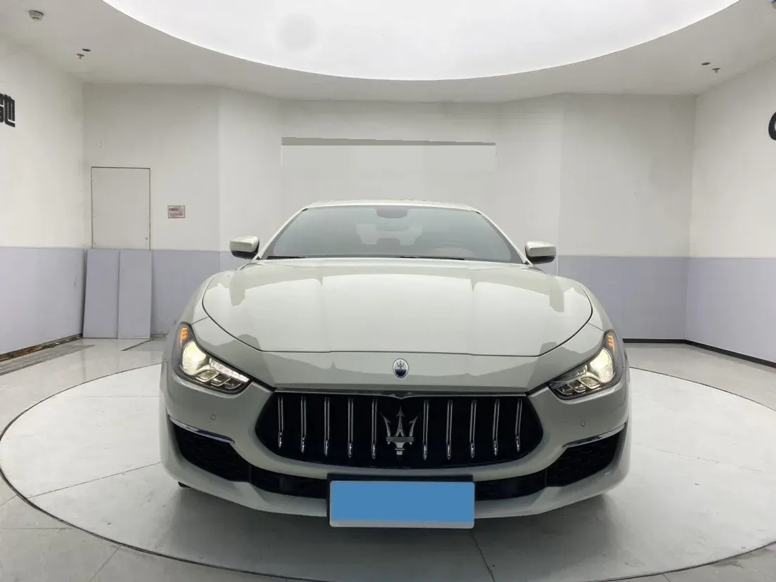 2022 Audi Q7 2.0T 245HP L4 8AT,autocango,china used car exporter,china ev exporter,chinese used car exporter,chinese used ev exporter