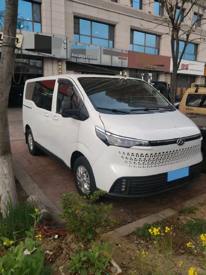 2023 MAXUS XinTu V70 2.0T 125HP L4 6MT,autocango,china used car exporter,china ev exporter,chinese used car exporter,chinese used ev exporter