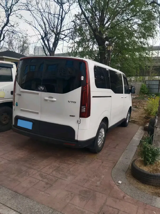 2023 MAXUS XinTu V70 2.0T 125HP L4 6MT,autocango,china used car exporter,china ev exporter,chinese used car exporter,chinese used ev exporter