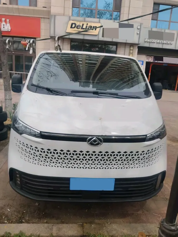 2023 MAXUS XinTu V70 2.0T 125HP L4 6MT,autocango,china used car exporter,china ev exporter,chinese used car exporter,chinese used ev exporter