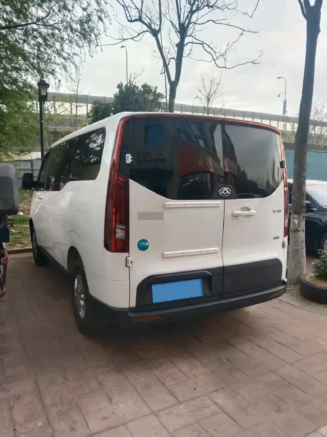 2023 MAXUS XinTu V70 2.0T 125HP L4 6MT,autocango,china used car exporter,china ev exporter,chinese used car exporter,chinese used ev exporter