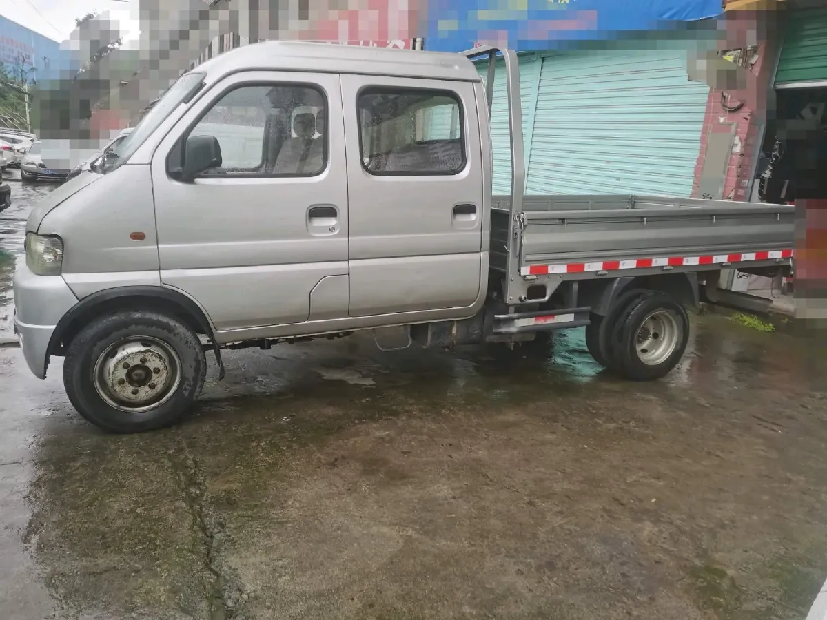 2017 DongFeng Forthing Joyear X5 1.6L 122HP L4 5MT,autocango,china used car exporter,china ev exporter,chinese used car exporter,chinese used ev exporter