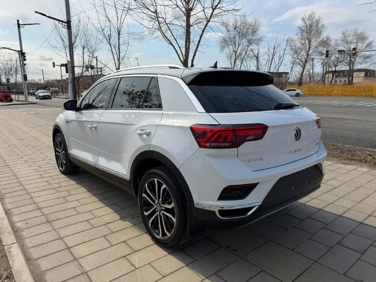 2022 Volkswagen T-Roc 1.4T 150HP L4 7DCT,autocango,china used car exporter,china ev exporter,chinese used car exporter,chinese used ev exporter