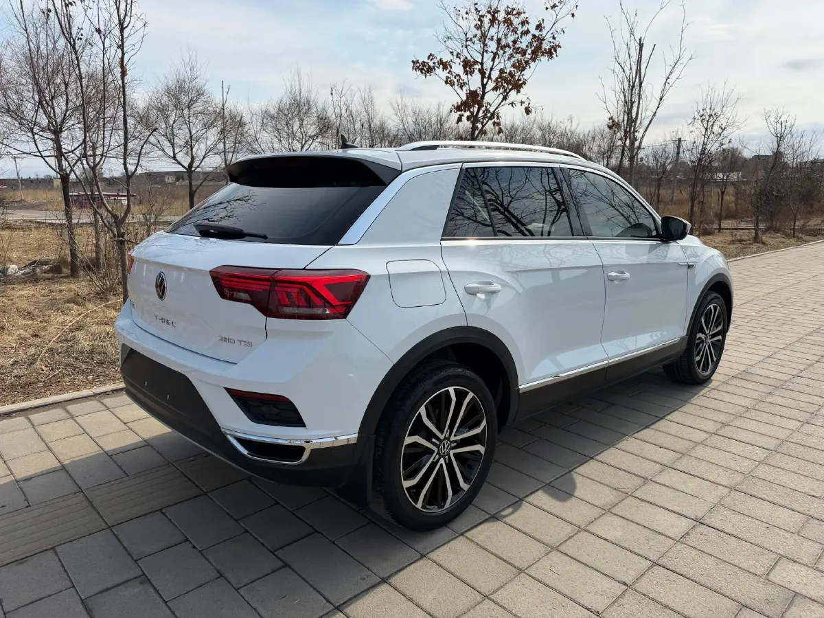 2022 Volkswagen T-Roc 1.4T 150HP L4 7DCT,autocango,china used car exporter,china ev exporter,chinese used car exporter,chinese used ev exporter