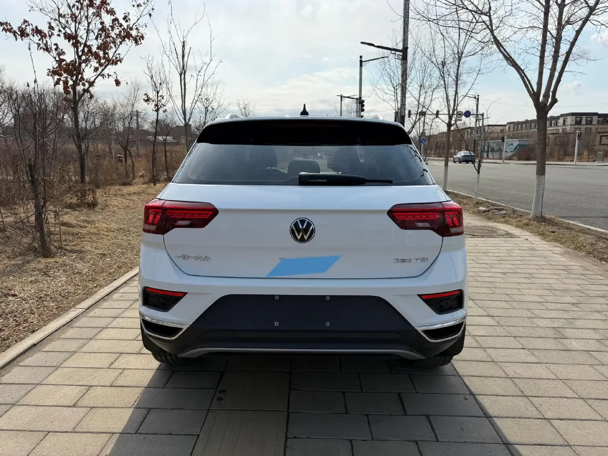 2022 Volkswagen T-Roc 1.4T 150HP L4 7DCT,autocango,china used car exporter,china ev exporter,chinese used car exporter,chinese used ev exporter