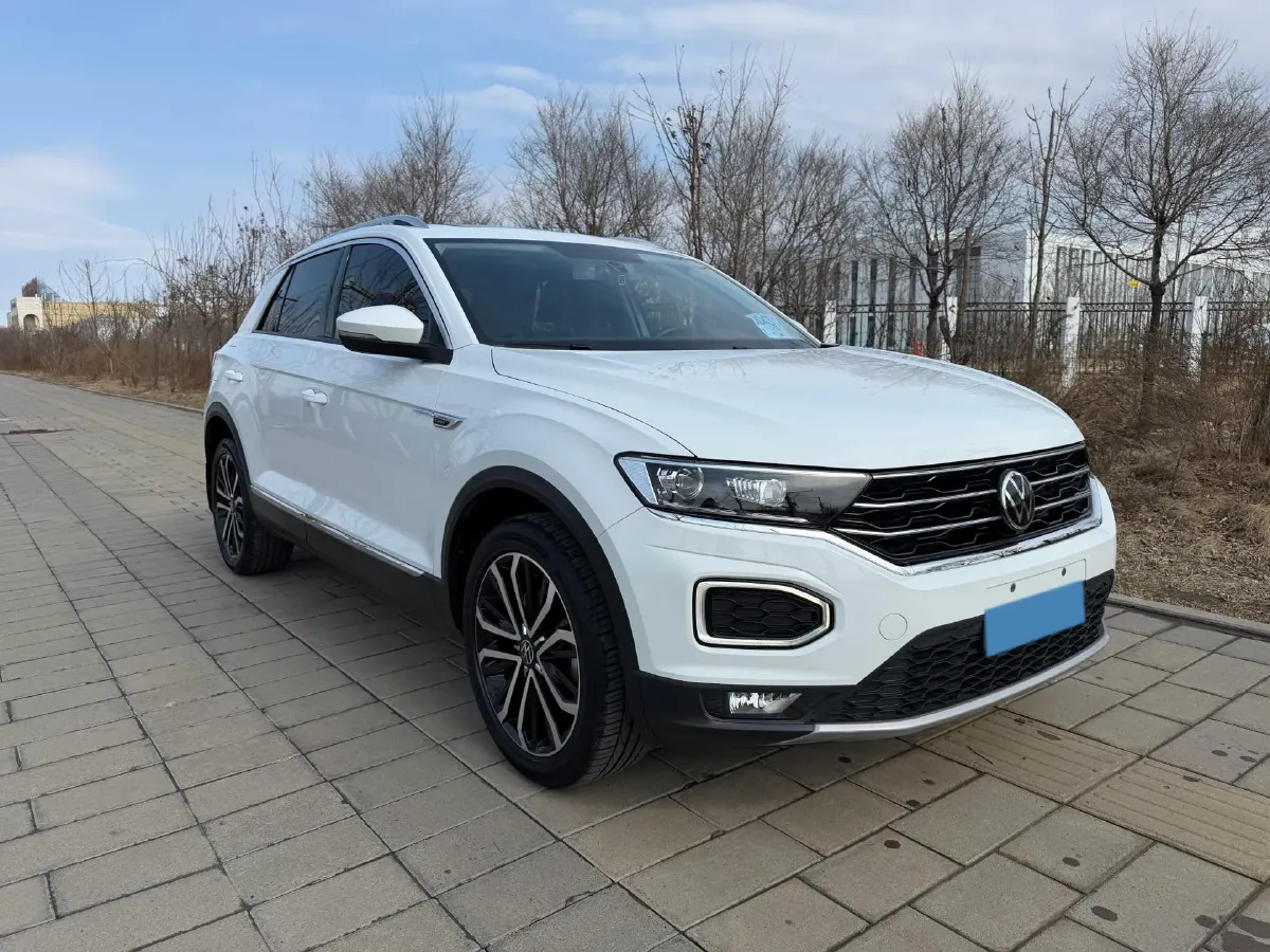 2022 Volkswagen T-Roc 1.4T 150HP L4 7DCT,autocango,china used car exporter,china ev exporter,chinese used car exporter,chinese used ev exporter