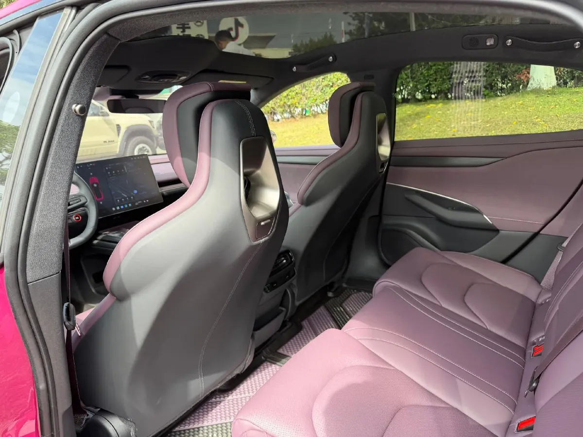 2024 MI SU7 BEV 73.6KWH,autocango,china used car exporter,china ev exporter,chinese used car exporter,chinese used ev exporter