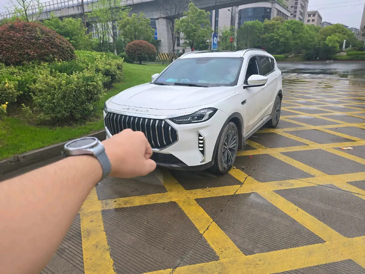 2023 Jetour X70 Plus 1.5T 156HP L4 6MT,autocango,china used car exporter,china ev exporter,chinese used car exporter,chinese used ev exporter