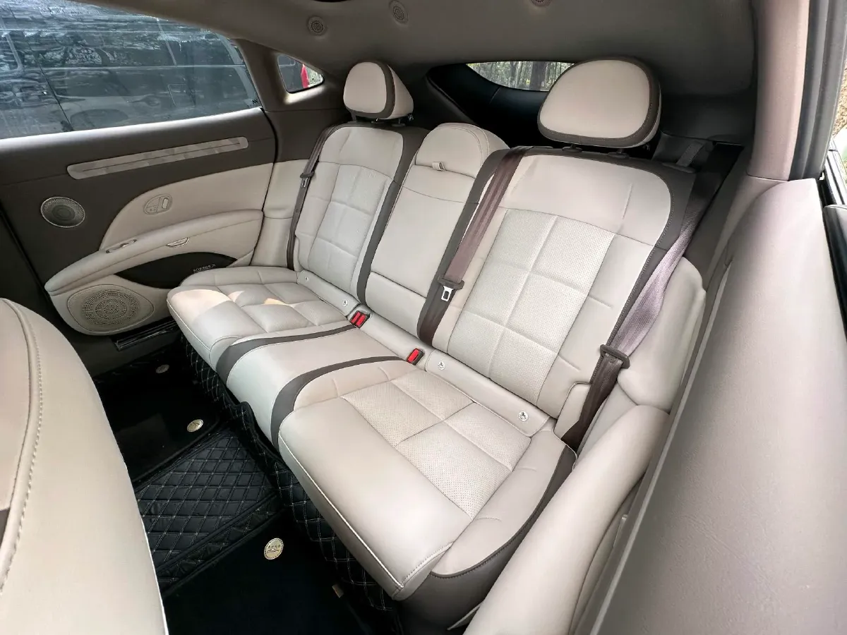 2025 IM L6 BEV,autocango,china used car exporter,china ev exporter,chinese used car exporter,chinese used ev exporter