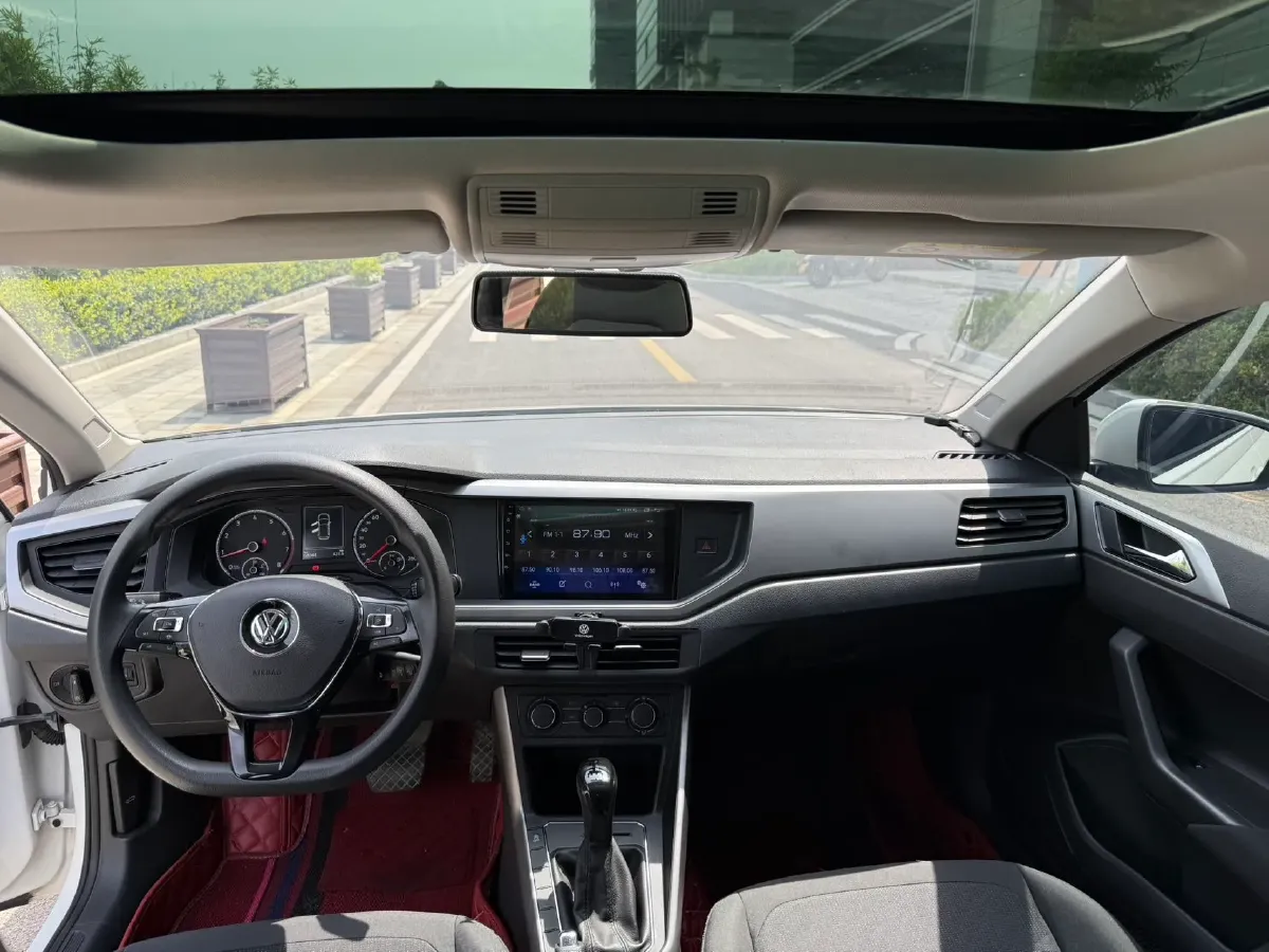 2019 Volkswagen Polo 1.5L 113HP L4 6AT,autocango,china used car exporter,china ev exporter,chinese used car exporter,chinese used ev exporter