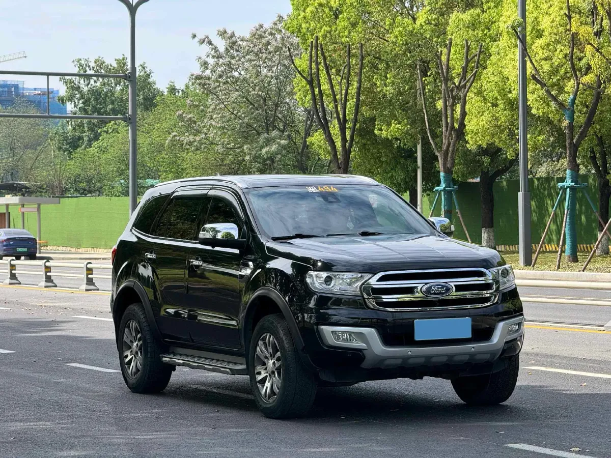 2017 Ford Everest 2.0T 245HP L4 6AT,autocango,china used car exporter,china ev exporter,chinese used car exporter,chinese used ev exporter