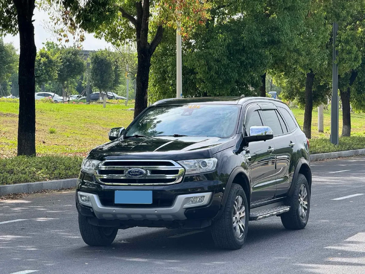 2017 Ford Everest 2.0T 245HP L4 6AT,autocango,china used car exporter,china ev exporter,chinese used car exporter,chinese used ev exporter