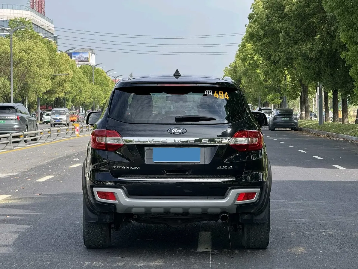 2017 Ford Everest 2.0T 245HP L4 6AT,autocango,china used car exporter,china ev exporter,chinese used car exporter,chinese used ev exporter