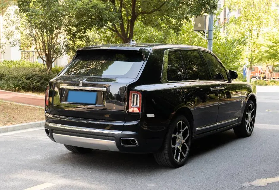 2018 Rolls-Royce Cullinan 6.7T 571HP V12 8AT,autocango,china used car exporter,china ev exporter,chinese used car exporter,chinese used ev exporter