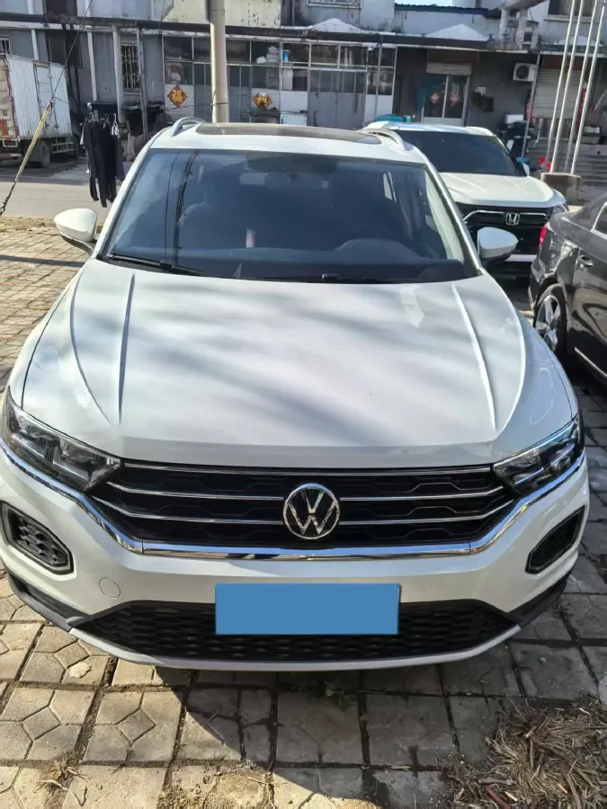 2021 Volkswagen T-Roc 1.4T 150HP L4 7DCT,autocango,china used car exporter,china ev exporter,chinese used car exporter,chinese used ev exporter