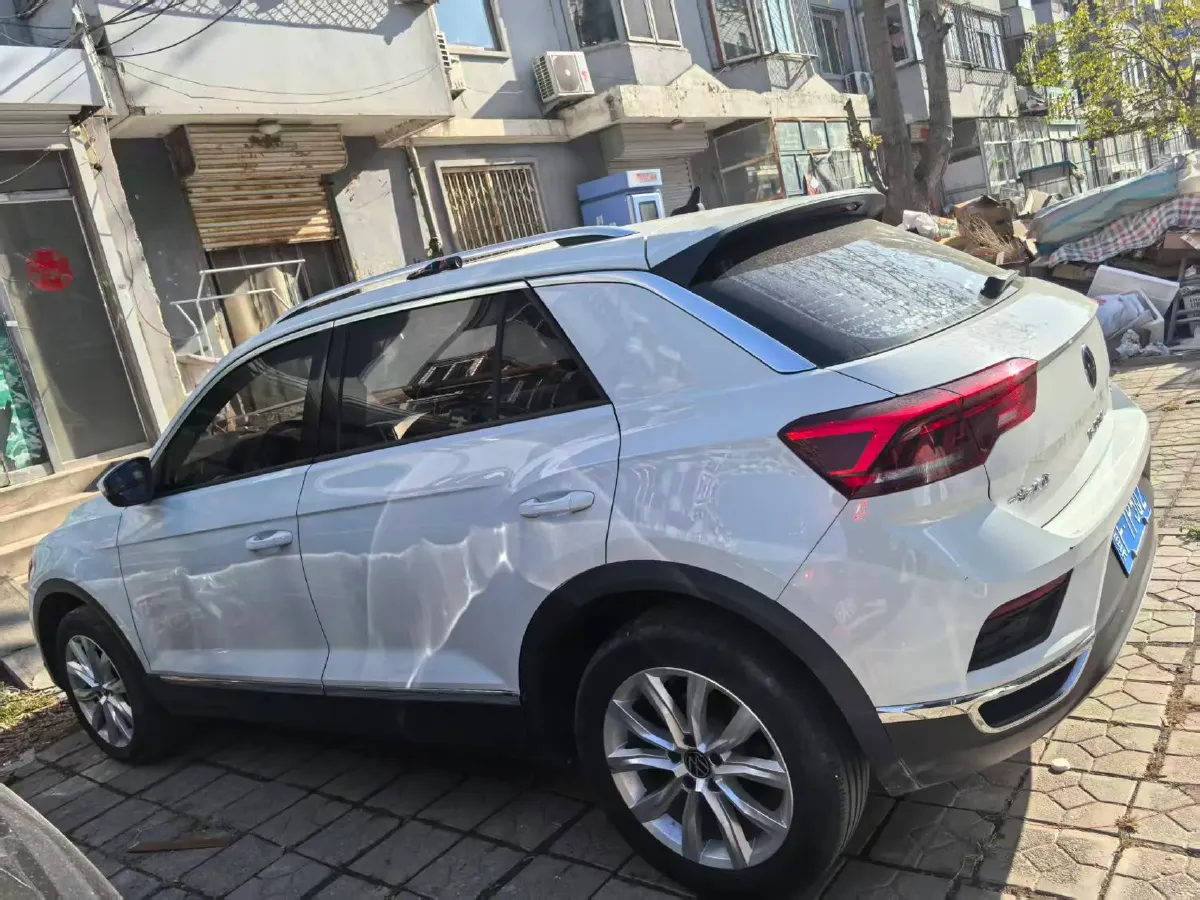 2021 Volkswagen T-Roc 1.4T 150HP L4 7DCT,autocango,china used car exporter,china ev exporter,chinese used car exporter,chinese used ev exporter