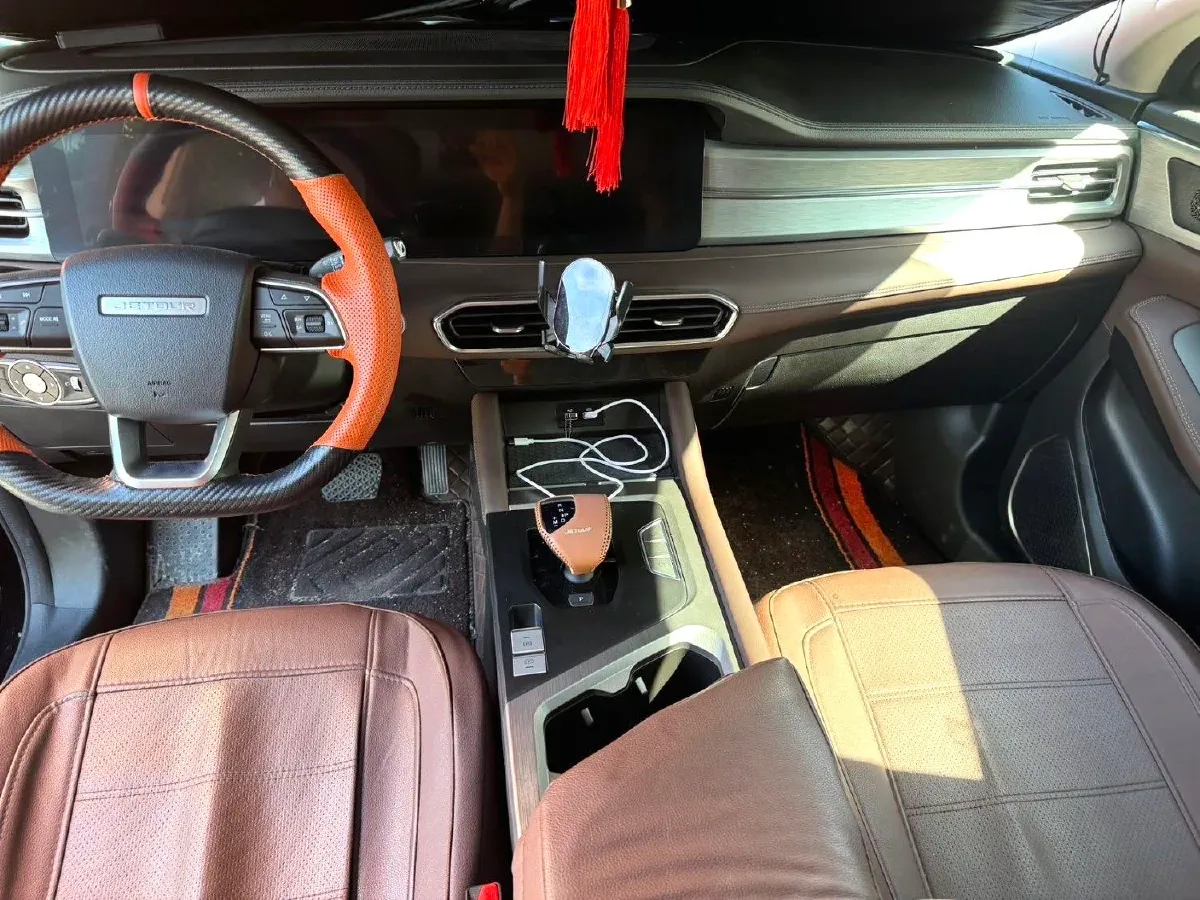 2023 Jetour X90 Plus 1.6T 197HP L4 7DCT,autocango,china used car exporter,china ev exporter,chinese used car exporter,chinese used ev exporter