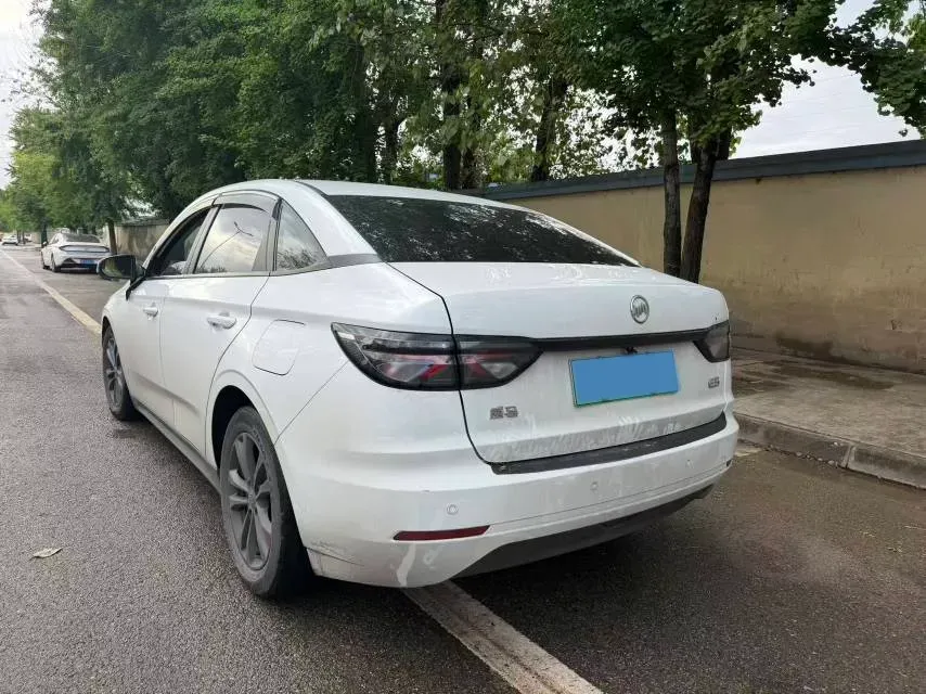 2021 Weltmeister E.5 BEV 49.92KWH,autocango,china used car exporter,china ev exporter,chinese used car exporter,chinese used ev exporter