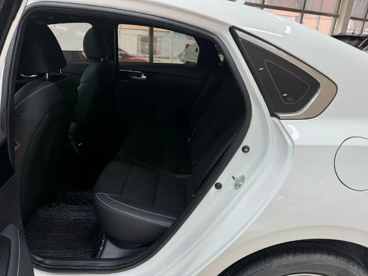 2023 Kia K3 1.4T 140HP L4 7DCT,autocango,china used car exporter,china ev exporter,chinese used car exporter,chinese used ev exporter