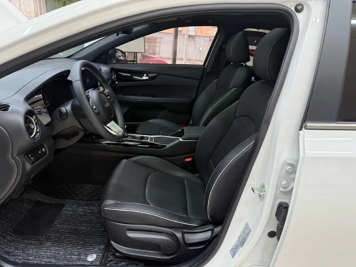 2023 Kia K3 1.4T 140HP L4 7DCT,autocango,china used car exporter,china ev exporter,chinese used car exporter,chinese used ev exporter