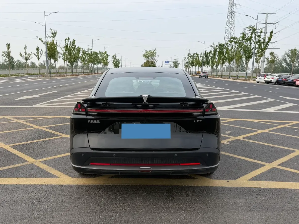 2024 Deepal L07 1.5L 98HP L4 REEV 28.39KWH,autocango,china used car exporter,china ev exporter,chinese used car exporter,chinese used ev exporter