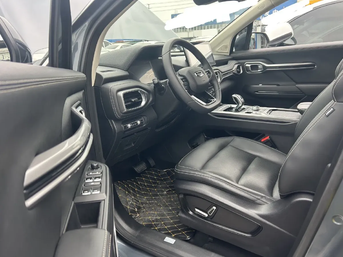 2020 Geely Okavango 1.8T 184HP L4 7DCT,autocango,china used car exporter,china ev exporter,chinese used car exporter,chinese used ev exporter