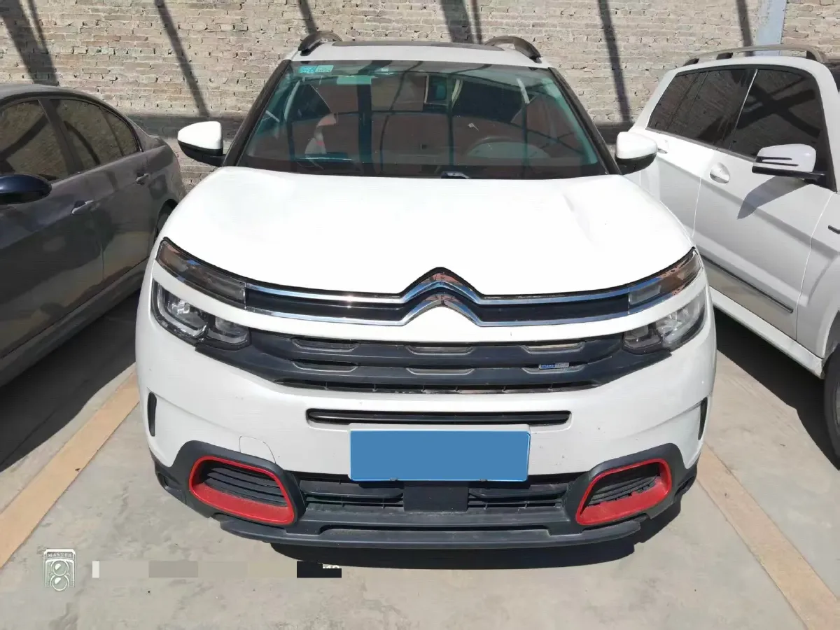 2017 Citroen C5 Aircross 1.6T 167HP L4 6AT,autocango,china used car exporter,china ev exporter,chinese used car exporter,chinese used ev exporter