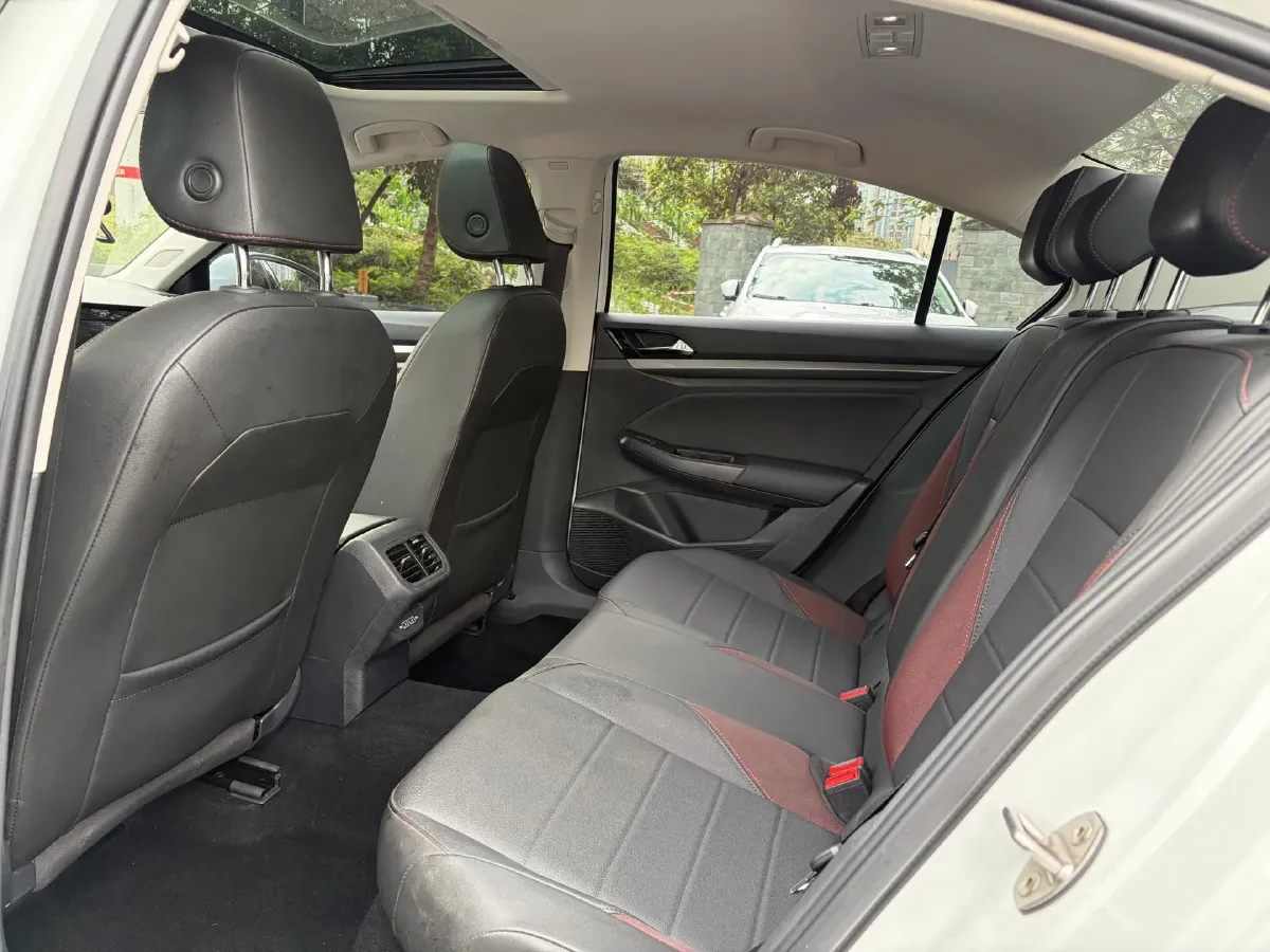 2021 Volkswagen Bora 1.5L 113HP L4 6AT,autocango,china used car exporter,china ev exporter,chinese used car exporter,chinese used ev exporter