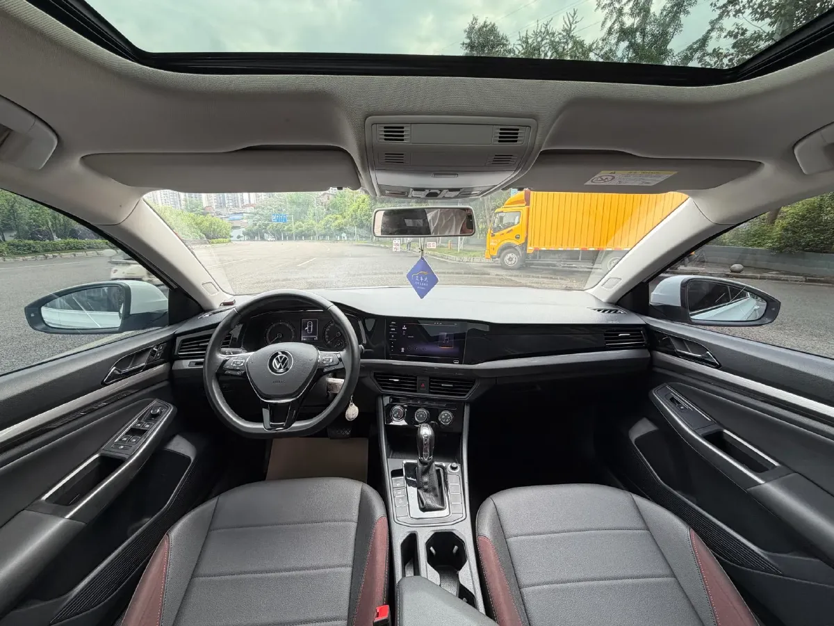2021 Volkswagen Bora 1.5L 113HP L4 6AT,autocango,china used car exporter,china ev exporter,chinese used car exporter,chinese used ev exporter