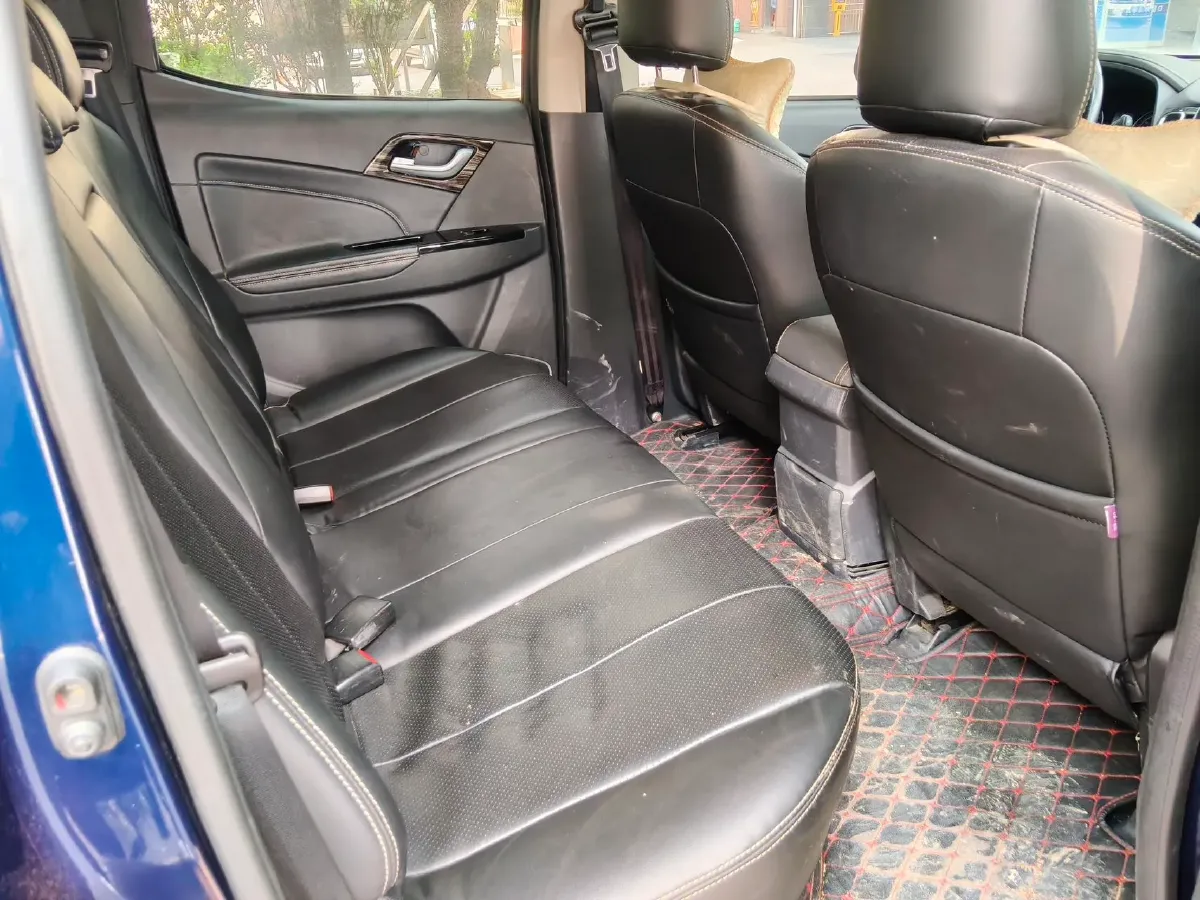 2020 Isuzu LingTuo 2.5T 150HP L4 6AT,autocango,china used car exporter,china ev exporter,chinese used car exporter,chinese used ev exporter