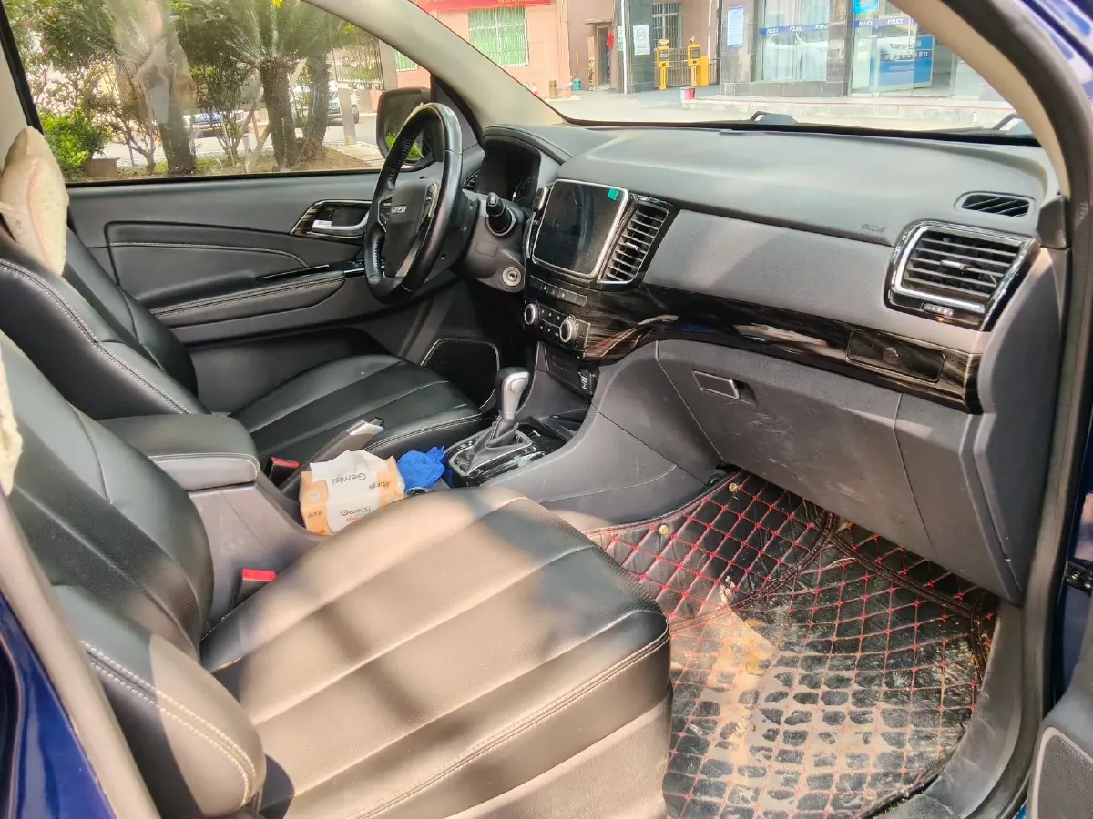 2020 Isuzu LingTuo 2.5T 150HP L4 6AT,autocango,china used car exporter,china ev exporter,chinese used car exporter,chinese used ev exporter