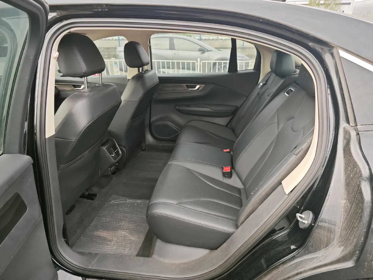 2022 HongQi E-QM5 BEV 54KWH,autocango,china used car exporter,china ev exporter,chinese used car exporter,chinese used ev exporter