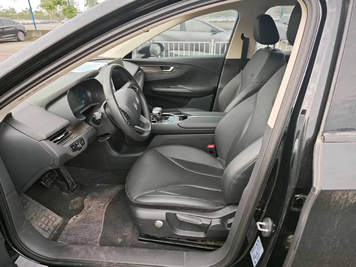 2022 HongQi E-QM5 BEV 54KWH,autocango,china used car exporter,china ev exporter,chinese used car exporter,chinese used ev exporter