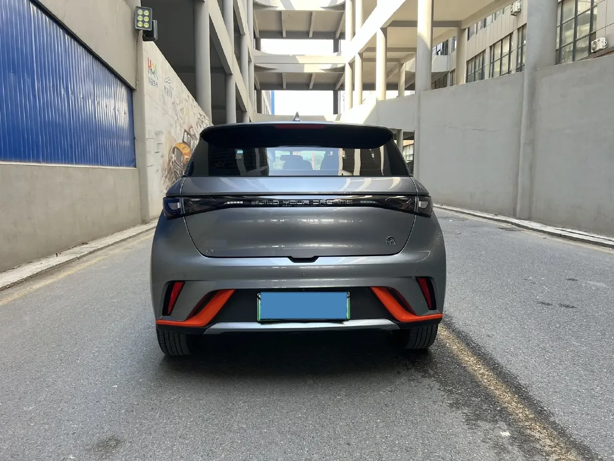 2021 Ford Escort 1.5L 122HP L3 6AT,autocango,china used car exporter,china ev exporter,chinese used car exporter,chinese used ev exporter