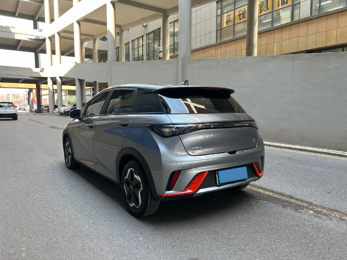 2021 Ford Escort 1.5L 122HP L3 6AT,autocango,china used car exporter,china ev exporter,chinese used car exporter,chinese used ev exporter