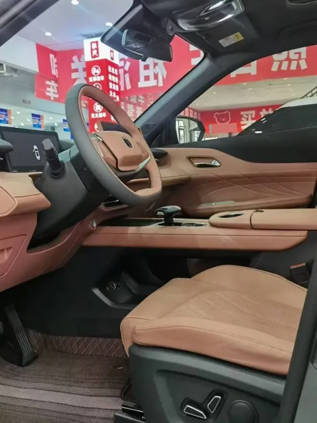 2024 ChangAn UNI-Z 1.5L 98HP L4 E-CVT PHEV 18.4KWH,autocango,china used car exporter,china ev exporter,chinese used car exporter,chinese used ev exporter