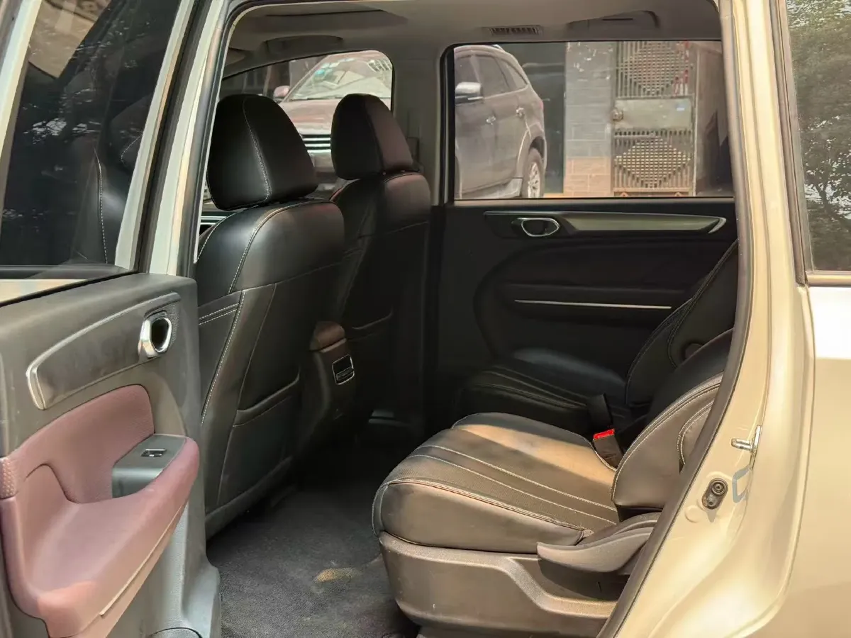 2023 GAC Trumpchi M6 1.5T 177HP L4 7DCT,autocango,china used car exporter,china ev exporter,chinese used car exporter,chinese used ev exporter