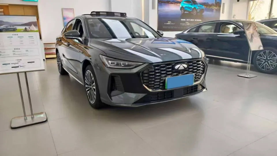 2025 Fulwin FulwinA8L 1.5T 156HP L4 1DHT PHEV 18.67KWH,autocango,china used car exporter,china ev exporter,chinese used car exporter,chinese used ev exporter