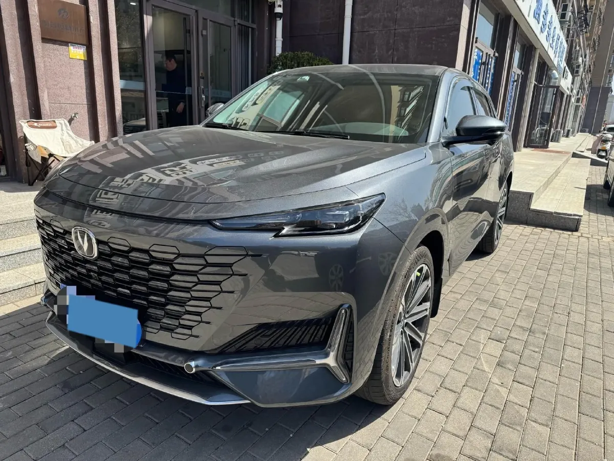 2021 ChangAn UNI-K 2.0T 233HP L4 8AT,autocango,china used car exporter,china ev exporter,chinese used car exporter,chinese used ev exporter