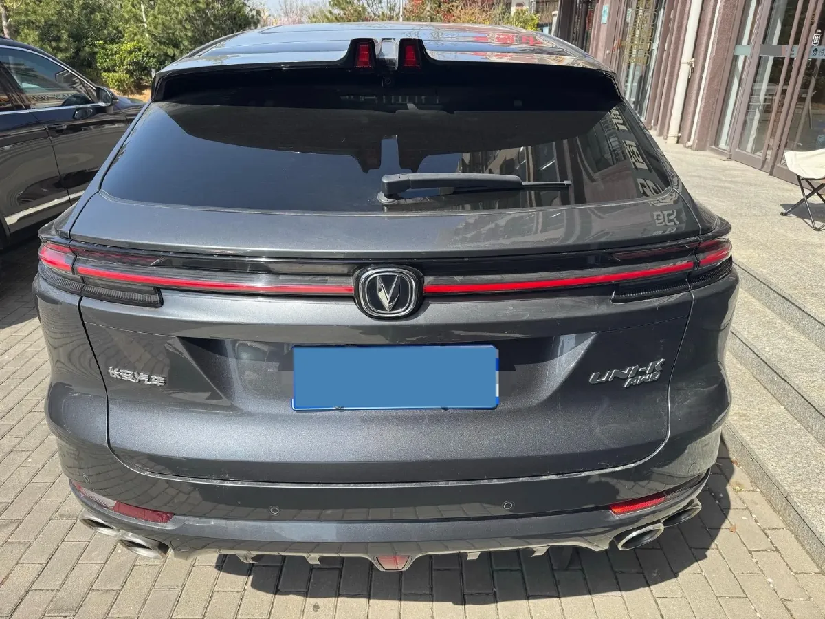 2021 ChangAn UNI-K 2.0T 233HP L4 8AT,autocango,china used car exporter,china ev exporter,chinese used car exporter,chinese used ev exporter