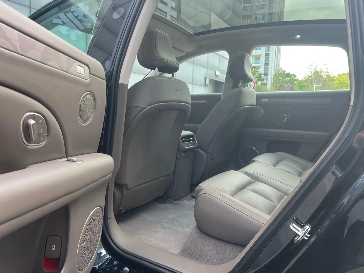 2026 IM LS6 REEV 155HP REEV,autocango,china used car exporter,china ev exporter,chinese used car exporter,chinese used ev exporter