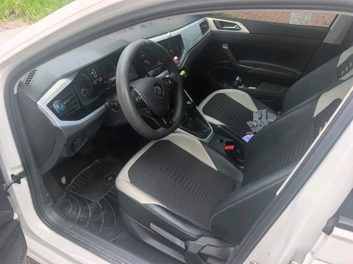 2019 Volkswagen Polo 1.5L 113HP L4 6AT,autocango,china used car exporter,china ev exporter,chinese used car exporter,chinese used ev exporter