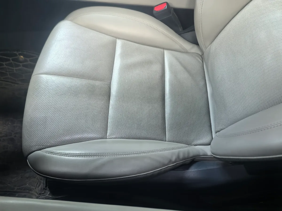 2023 Lincoln Corsair 2.0T 261HP L4 8AT,autocango,china used car exporter,china ev exporter,chinese used car exporter,chinese used ev exporter