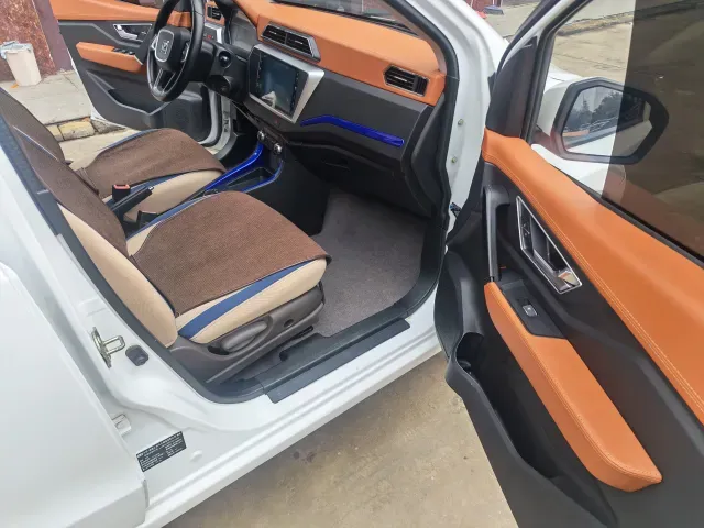 2018 Zotye Cloud 100 BEV 28.4KWH,autocango,china used car exporter,china ev exporter,chinese used car exporter,chinese used ev exporter