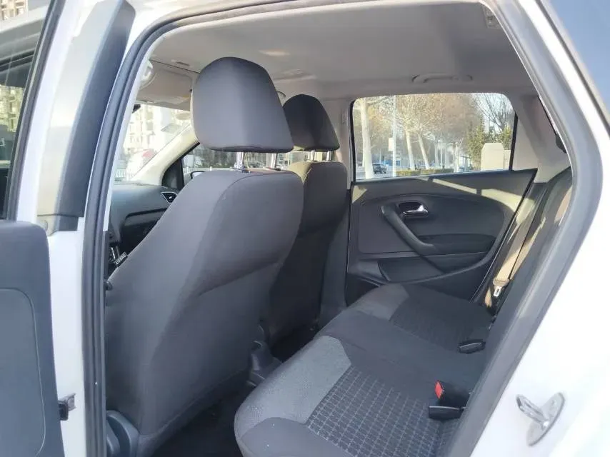 2016 Volkswagen Polo 1.6L 110HP L4 6AT,autocango,china used car exporter,china ev exporter,chinese used car exporter,chinese used ev exporter