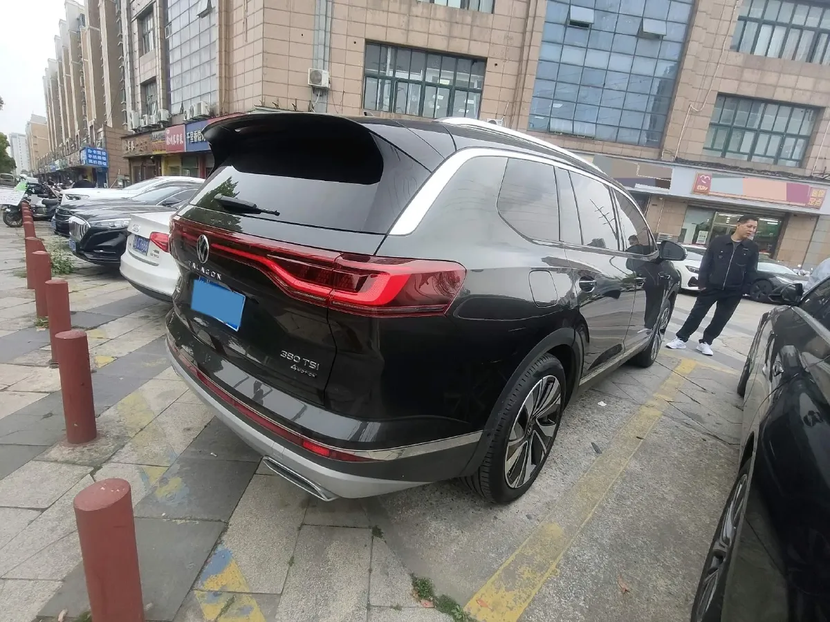 2021 Volkswagen Talagon 2.0T 220HP L4 7DCT,autocango,china used car exporter,china ev exporter,chinese used car exporter,chinese used ev exporter