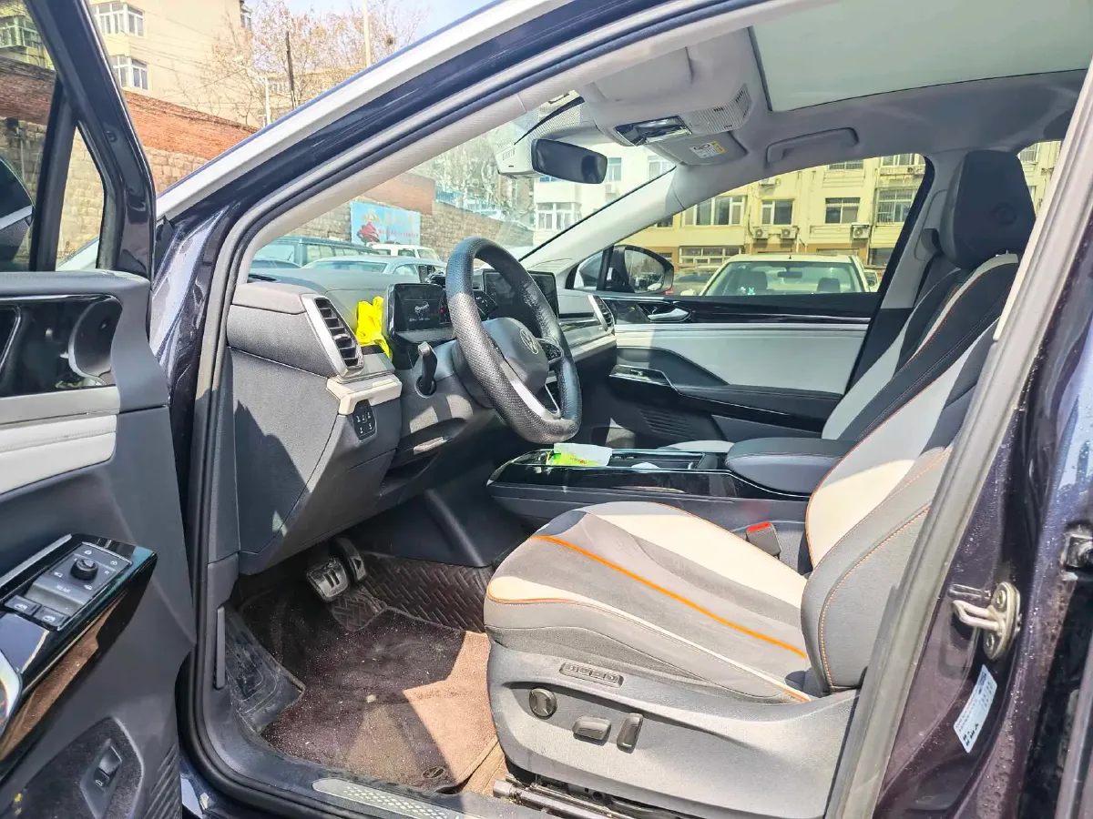 2021 Volkswagen ID.6 Crozz BEV 84.8KWH,autocango,china used car exporter,china ev exporter,chinese used car exporter,chinese used ev exporter