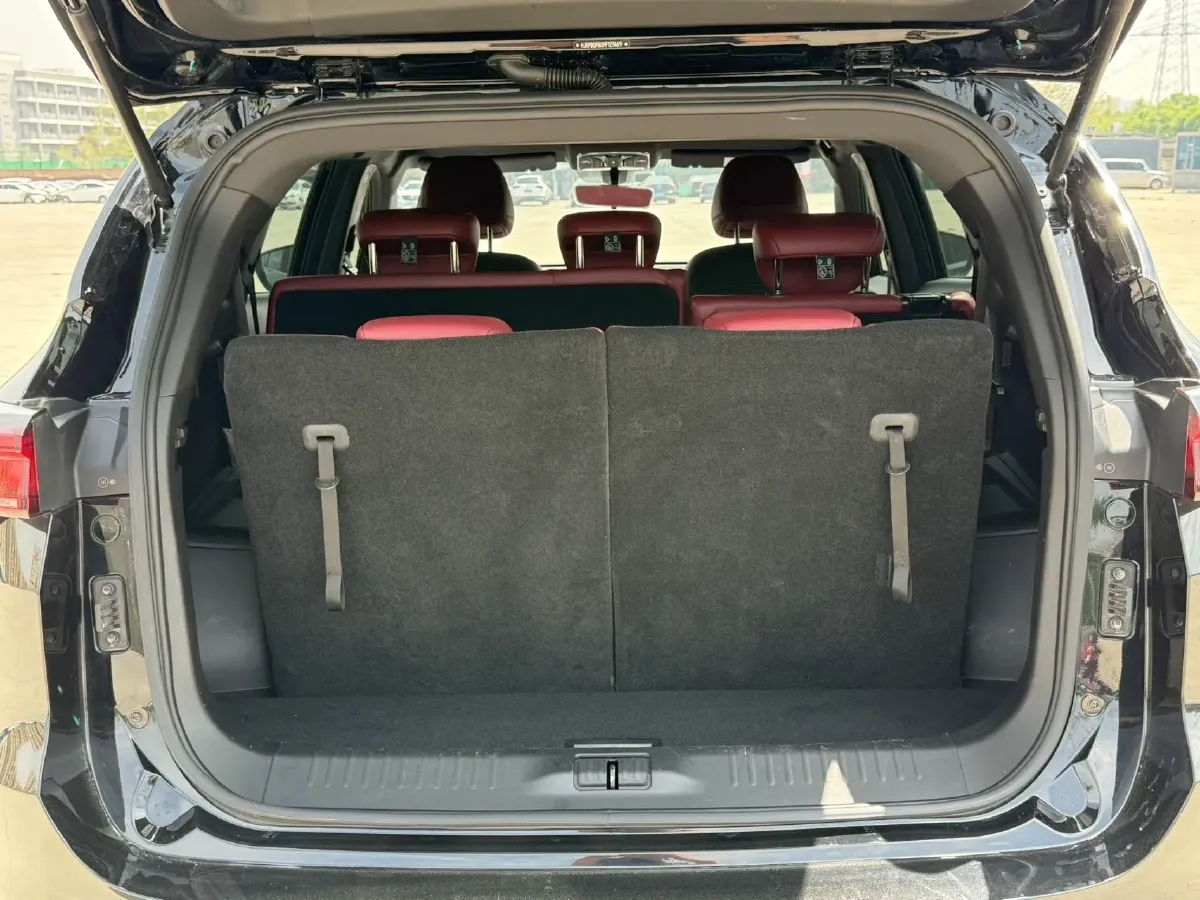 2023 ChangAn Oshan X7 Plus 1.5T 188HP L4 7DCT,autocango,china used car exporter,china ev exporter,chinese used car exporter,chinese used ev exporter